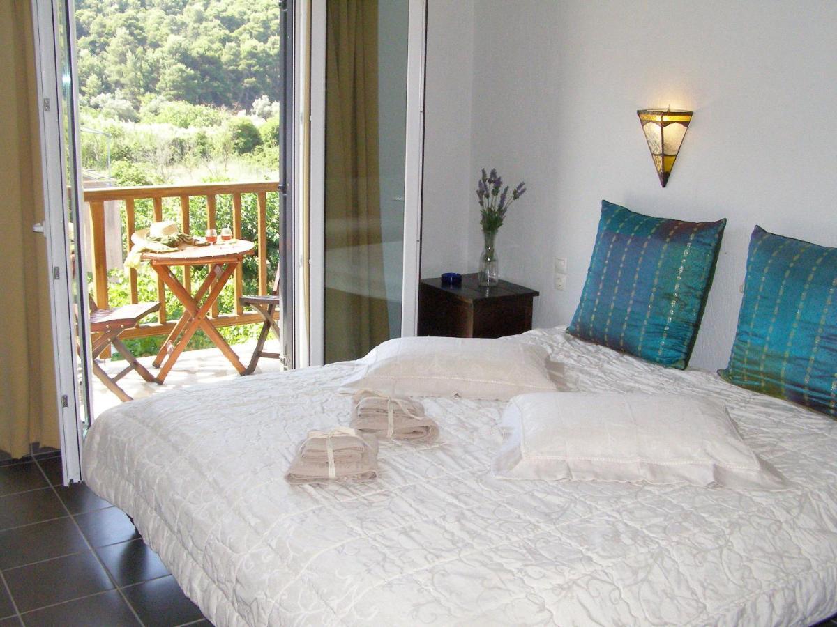 To Ktima Tis Matinas Hotell Stafylos Rum bild